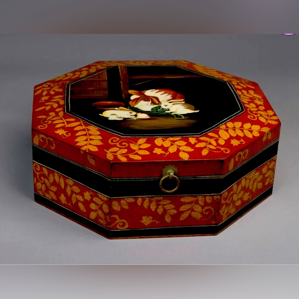 World Menagerie Idalia Rabbit Octagonal Decorative Vintage-Like Box; GENTLY Used